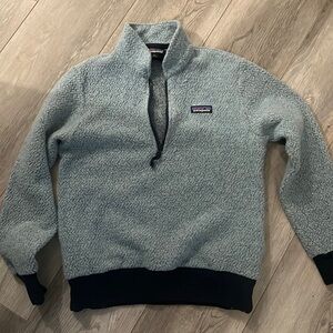 Patagonia women xs Fleece.